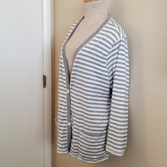 🌟 3 for $15 Deal! 🌟C.O. Daniel's gray white striped sweater cardigan - Picture 2 of 5